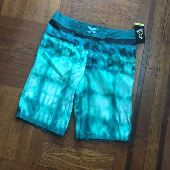 Art Class Green Tie-Die Swim Trunks - Picture 3 of 5